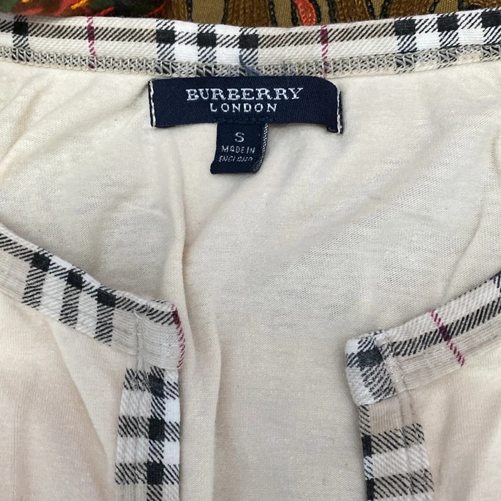 Tops - Picture 3 of 4